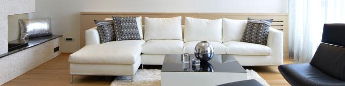 white sofa ina living room